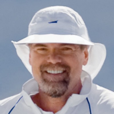 Sun Hats Ultra Athlete Shade Cap - 100+ SPF Sun Protective - White / Indigo - CR119GPD1CL $44.43